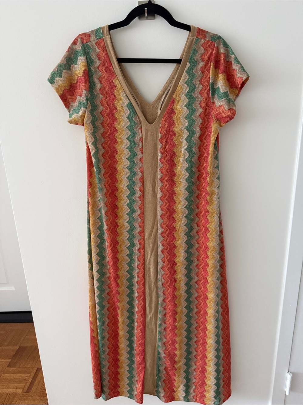 NWT Made in Italy Zigzag Patterned Knit Maxi Dress w/ V Neckline & Cap Sleeve.